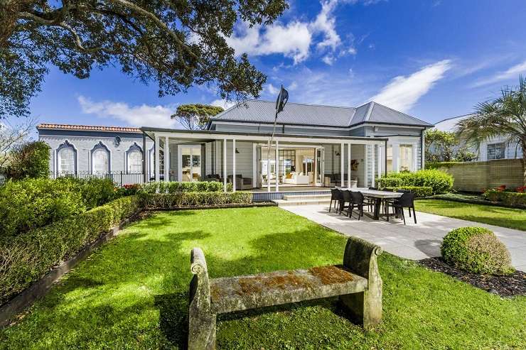 15 Lake View Road, Takapuna, Auckland