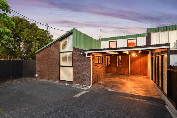 2/199 Glenfield Road Hillcrest_29