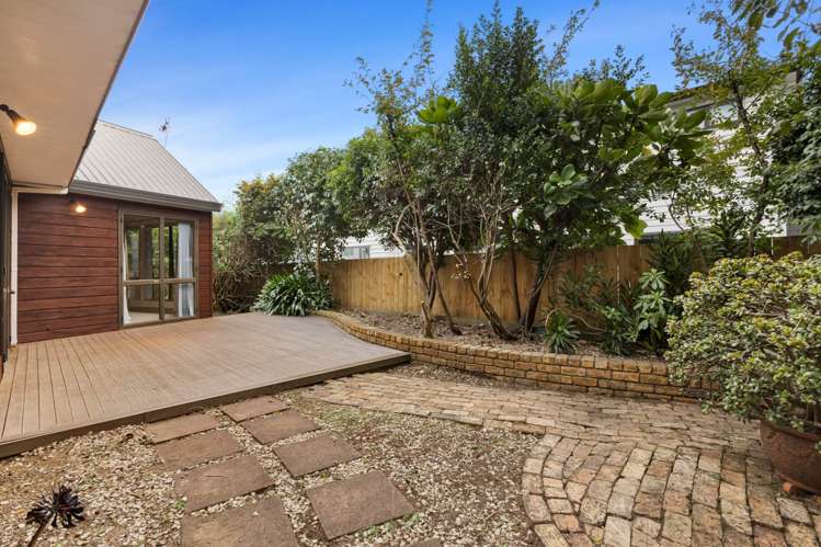 5a Gulf Crest Bucklands Beach_9