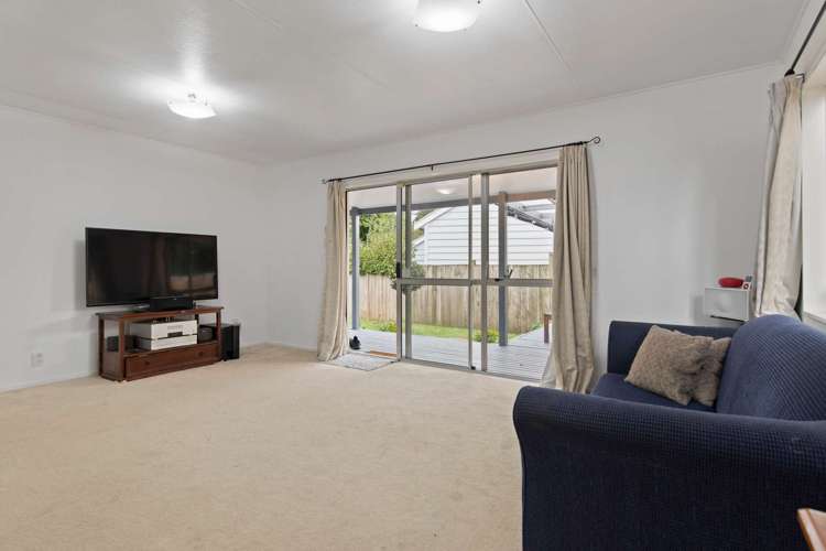 118 Old Farm Road Hamilton East_10