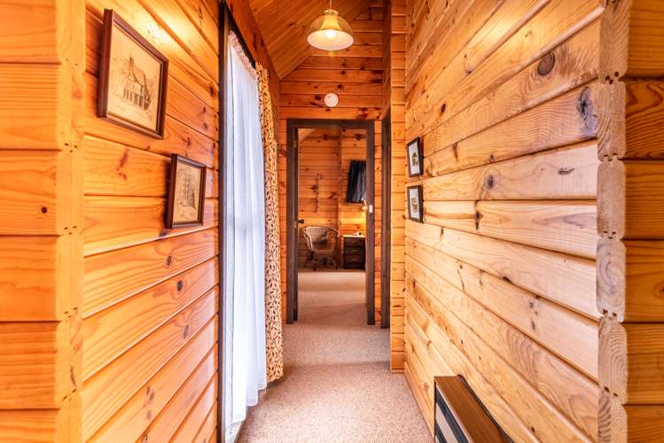 42 Watson Street Akaroa_15