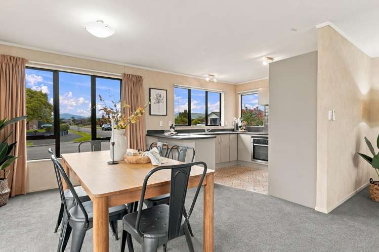 71 Meridian Grove Kelvin Grove_5