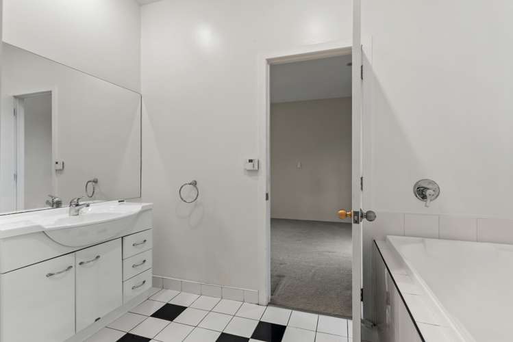 17 Aunceston Rise Alfriston_17