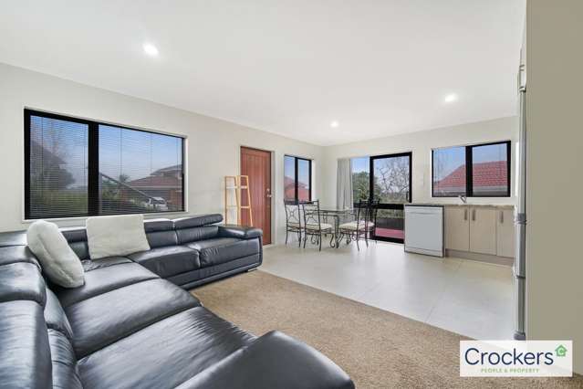 1 Petrel Place 11410_2