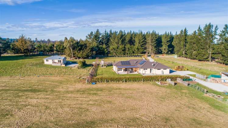 135 Swamp Road Loburn_0