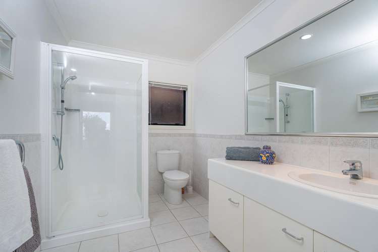 250 Kenwood Drive Matarangi_12