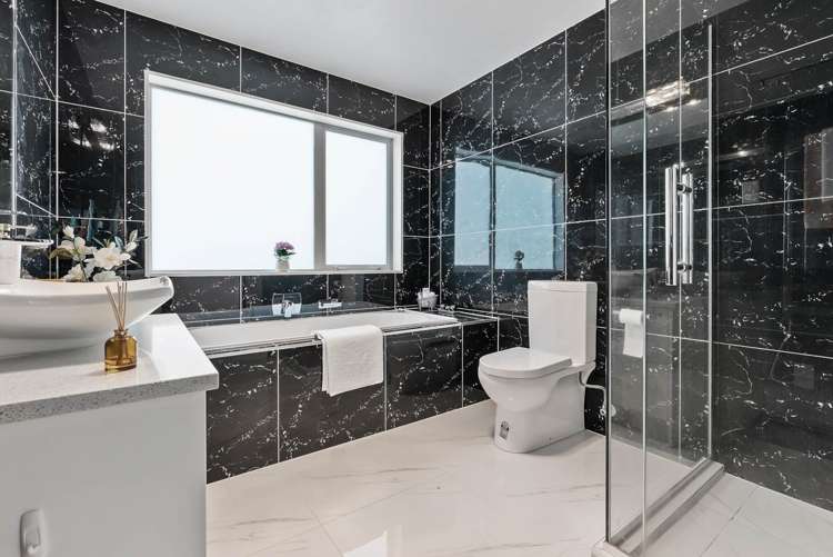 51 Castlebane Drive Flat Bush_10