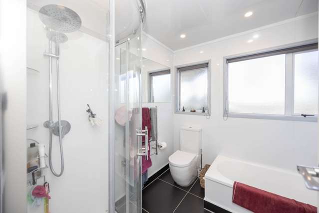 37 Heather Green Avenue Meremere_3