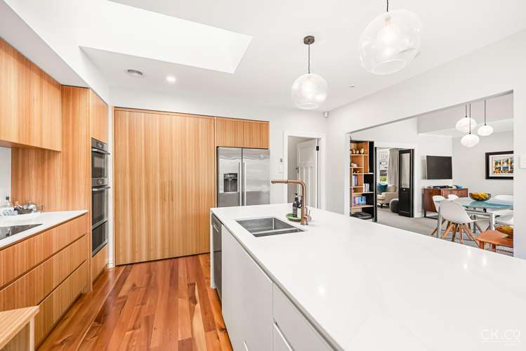 49 Penrose Street Woburn_10