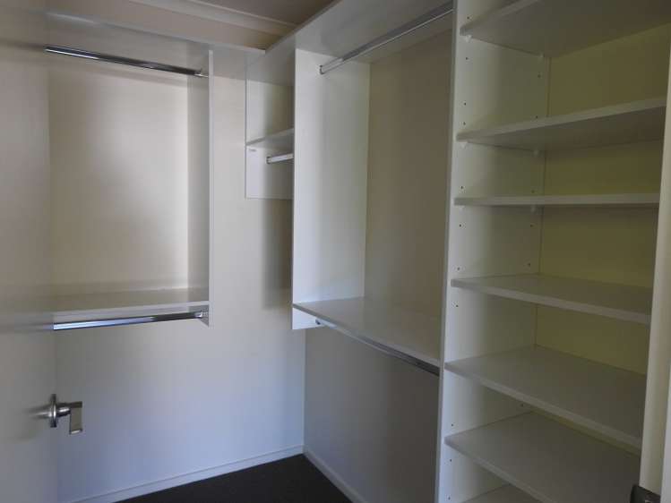 10 Windsor Drive Britannia Heights_10