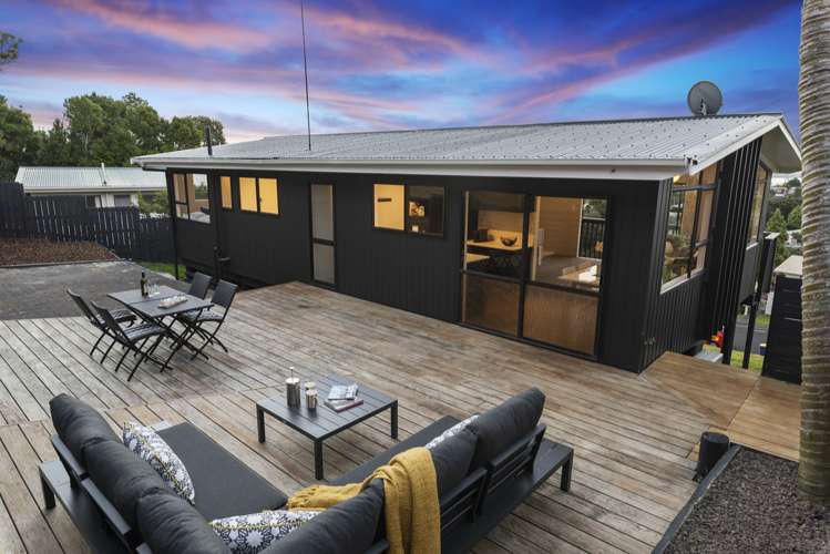 14 Telstar Place Beach Haven_14