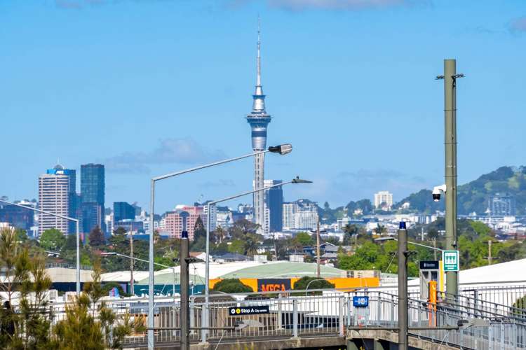 5 Kapiti Place Sunnynook_21
