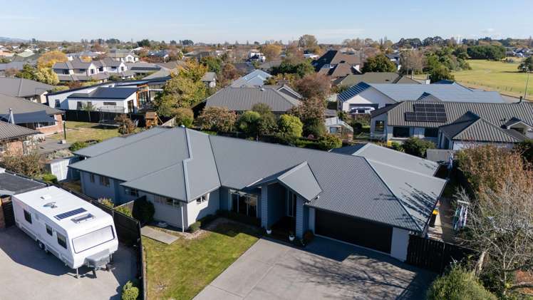 6 Mullion Lane Burwood_26