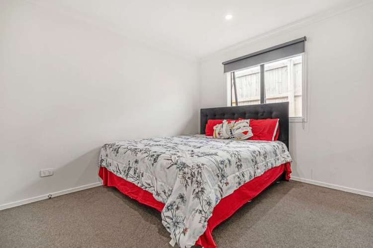 30 Inuwai Street Glenview_16