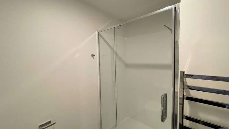 13/5 Brandon Road Glen Eden_19