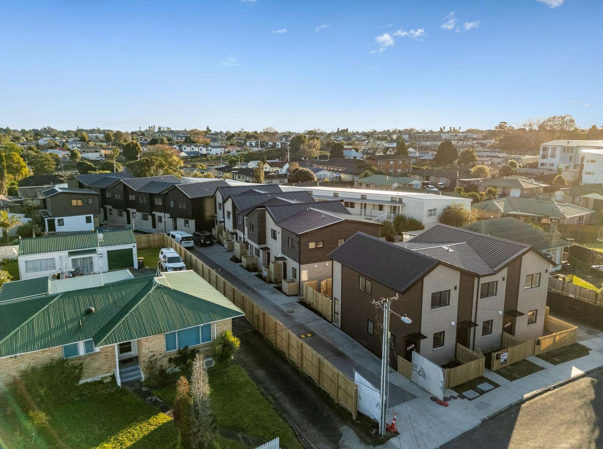 16-18 Lincoln Road Manurewa East_0