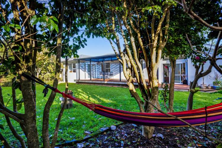 196 Seaview Road Westown_24