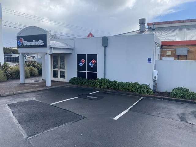 Shop 17, 14/2 Bay Street Red Beach_1