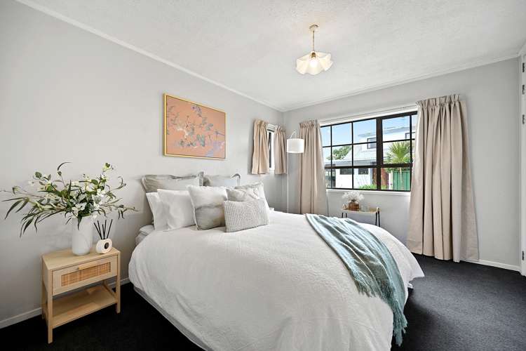 5 Monique Place Dinsdale_9