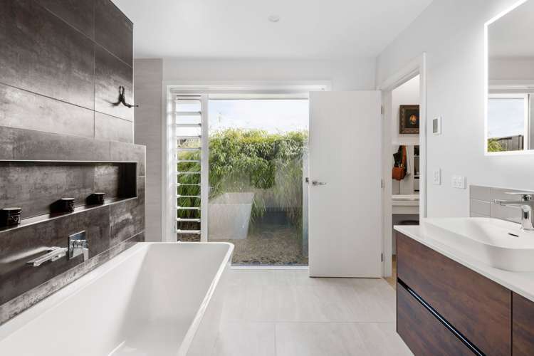 56 Whare Marama Drive Leamington_19