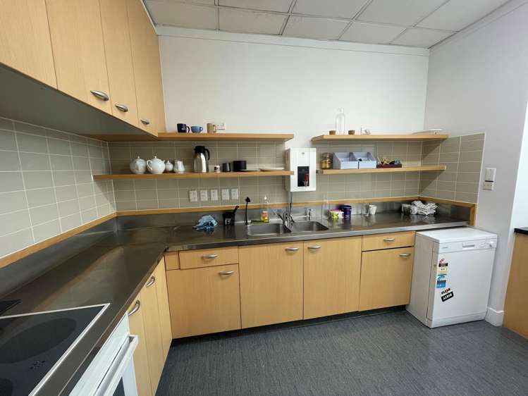 37-41 Carbine Road Mt Wellington_10