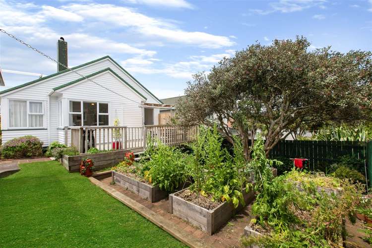 11 Winstone Road Mount Roskill_10