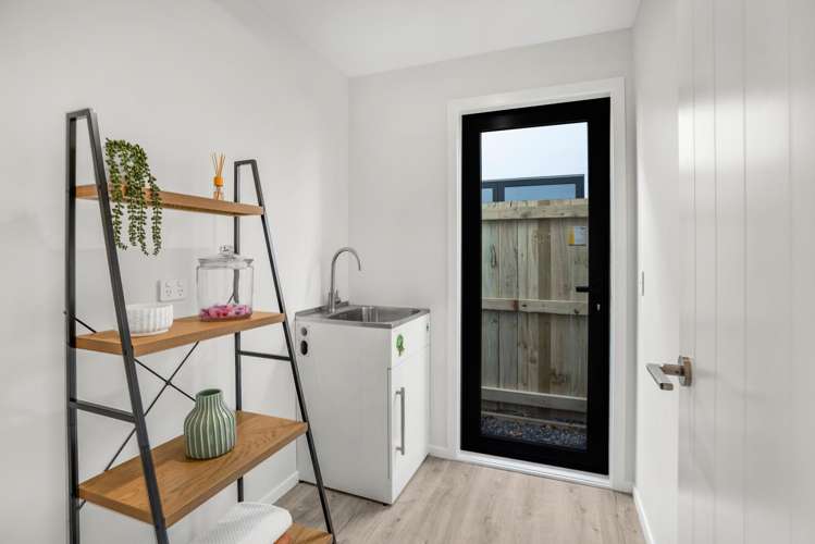 10/12 Marion Street Silverstream_10