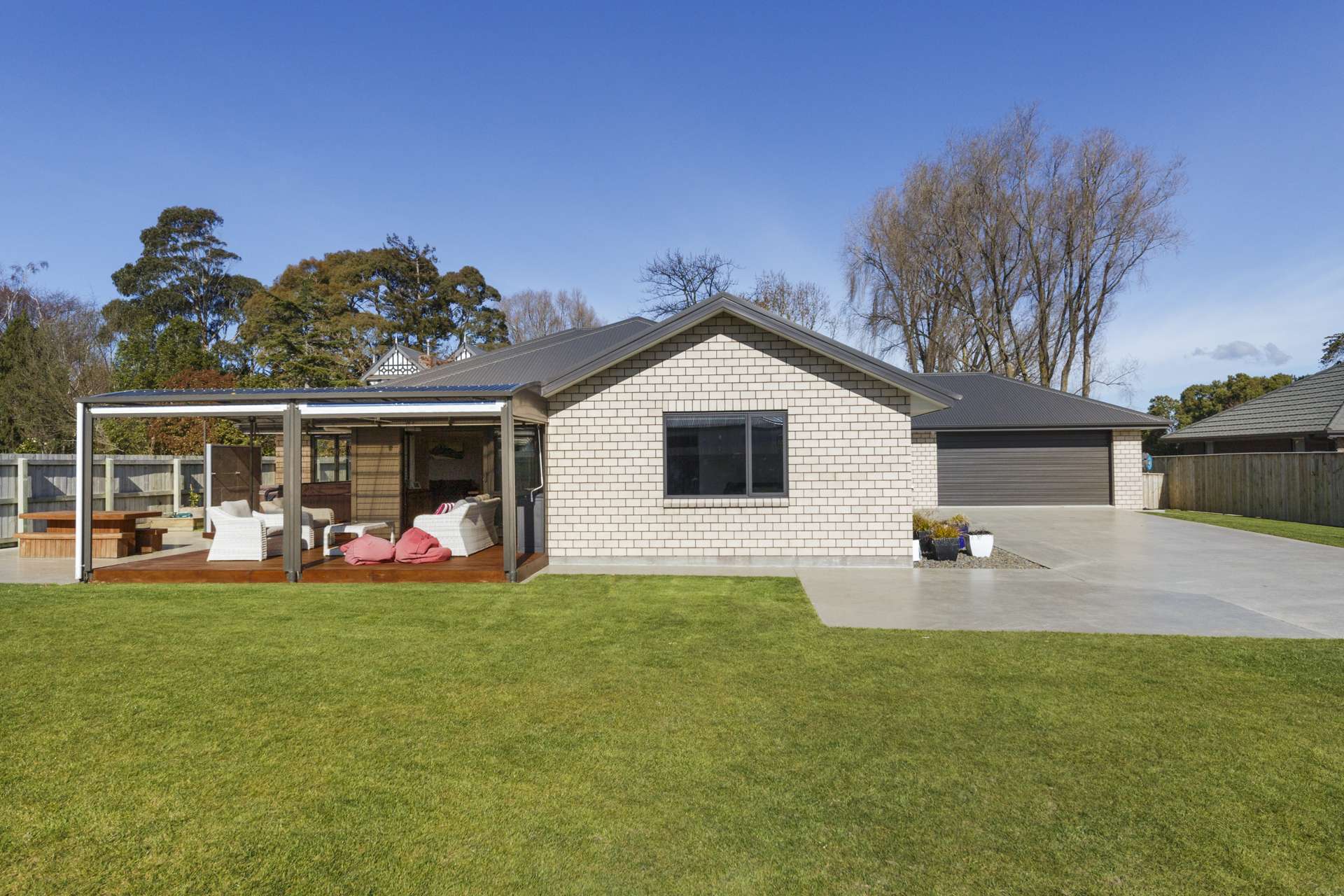 11 Mahi Grove Feilding_0