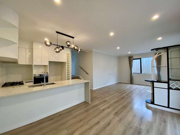 75 Granville Drive Massey_5