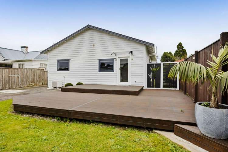 186 South Road Hawera_11