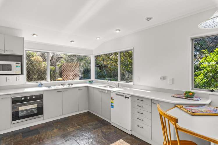 10 Cedar Drive Paraparaumu Beach_9