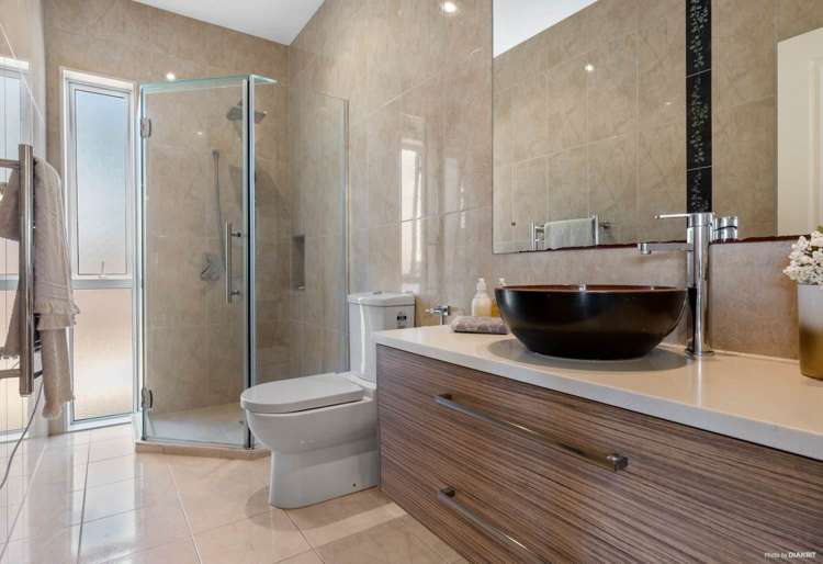 6 Mural Place Greenhithe_12