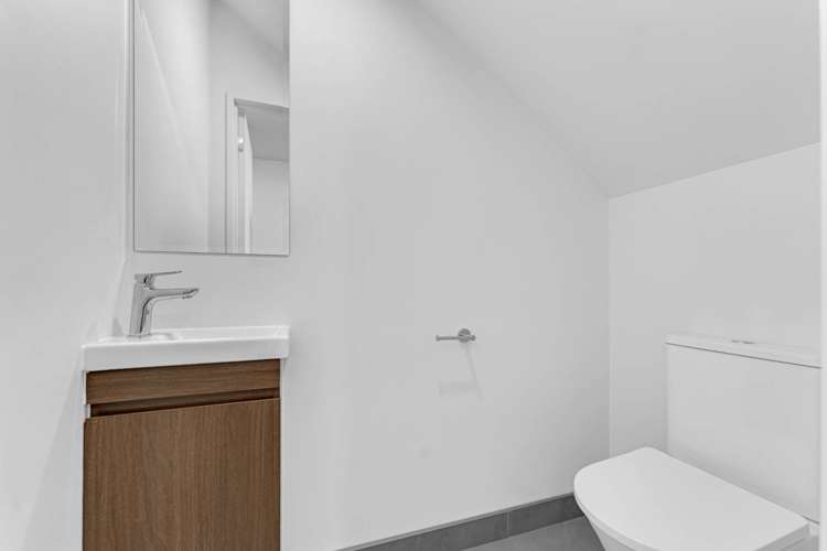 5A & 5B Janine Place Bucklands Beach_21