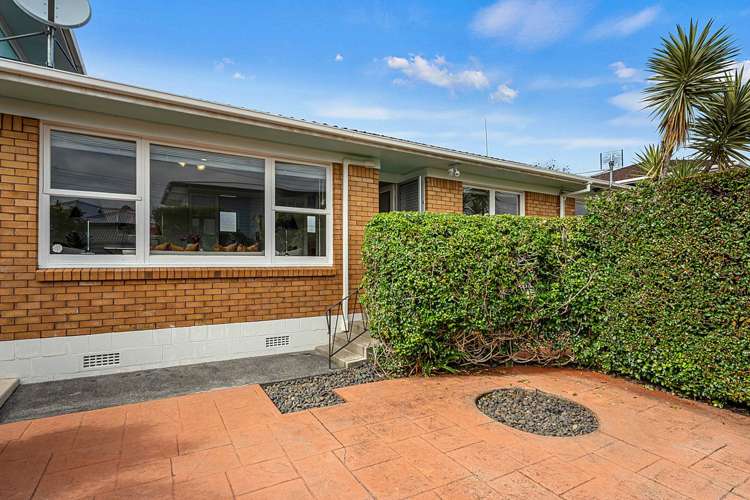 2/11 Wicklow Road Narrow Neck_17