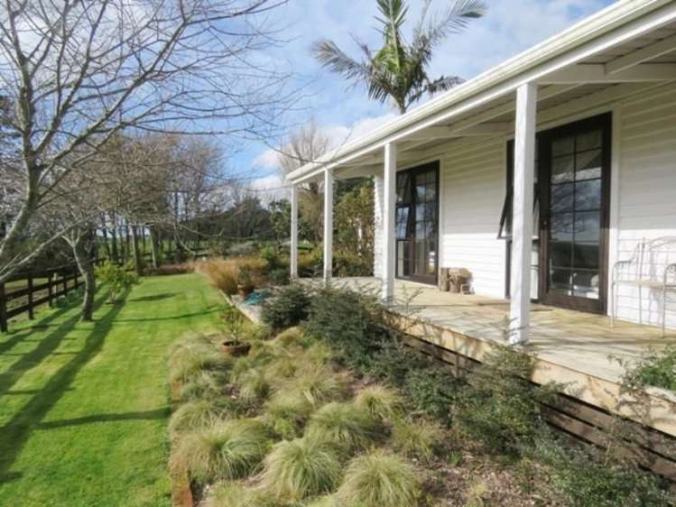 1207 Junction Road Egmont Village_1