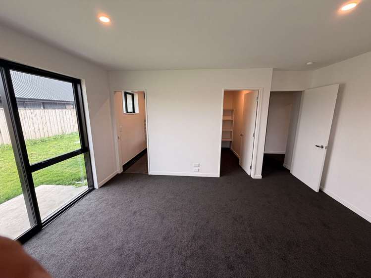 12 Vercoe Street Elgin_11