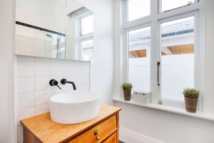 32 Worcester Street West End_18