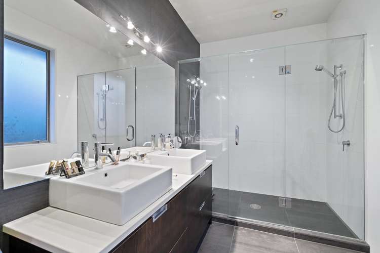 7 Golf Road Epsom_12