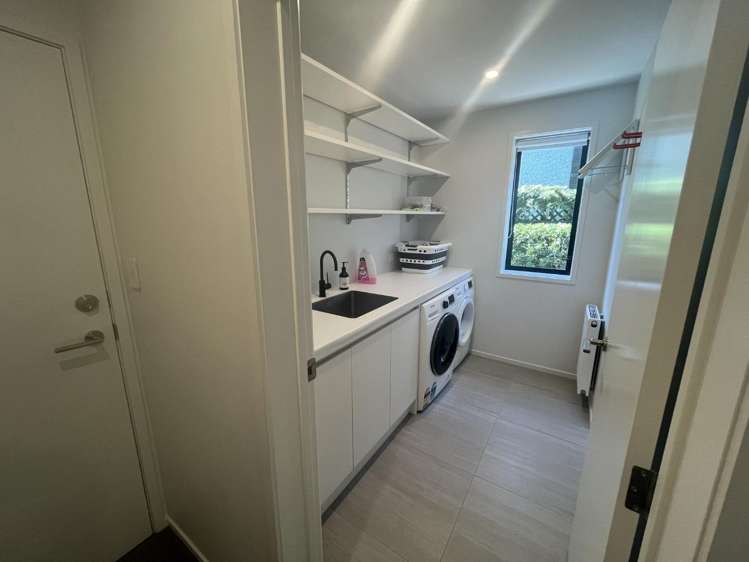 42 Gilbert Street New Plymouth Central_23