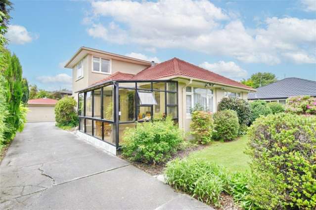 High-Yield 6-Bedroom Investment in Avonhead