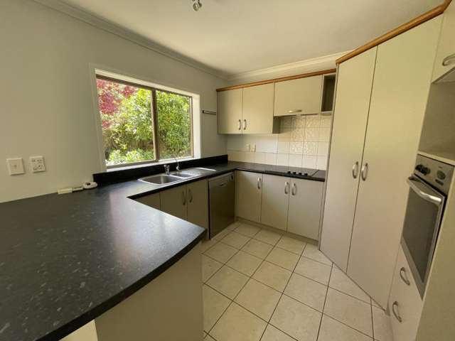 19 Miers Glade Rototuna_3