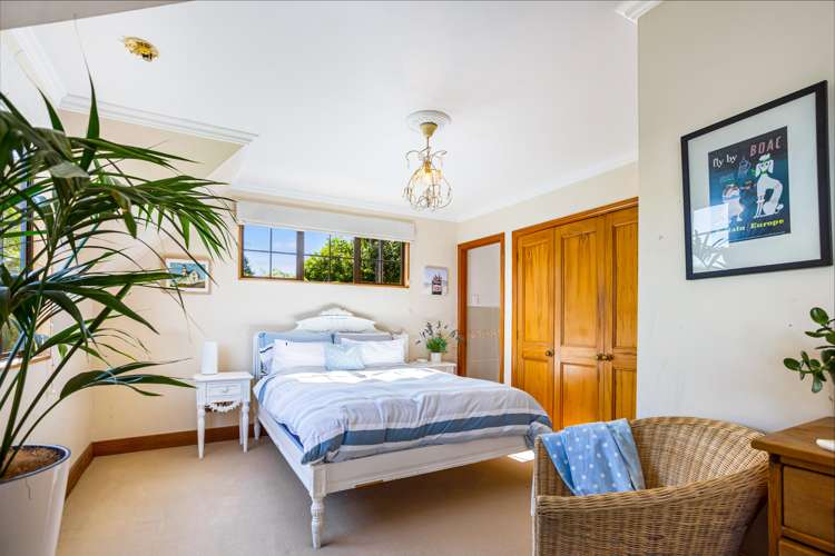 47 Chatham Avenue Paremoremo_10