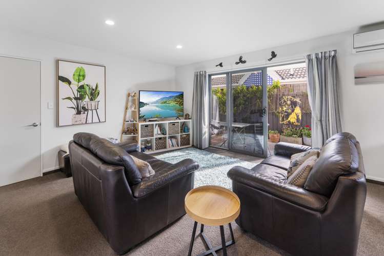 1/50 Masefield Street_1
