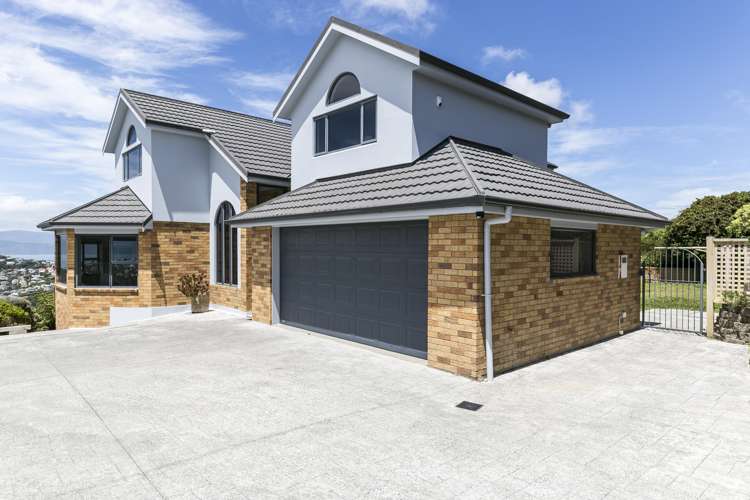 42 Downing Street Crofton Downs_1