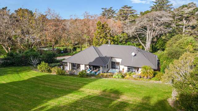 12A Hobbs Road Matakatia_1