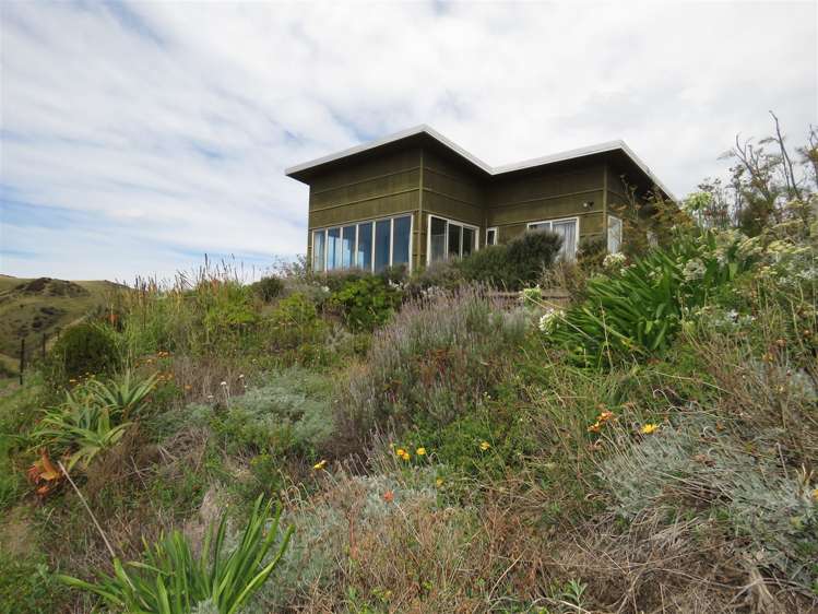 2/266 Patersons Road Motunau_9