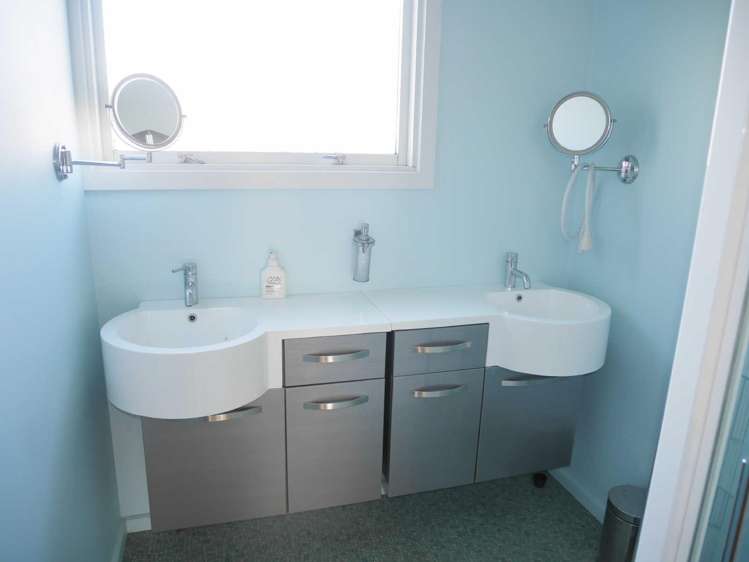 32 Raekura Place Redcliffs_11