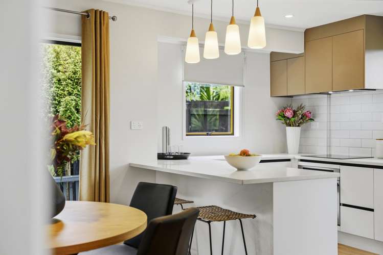 107 Weatherly Road Torbay_11