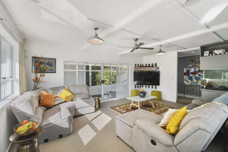 102 Lawrence Crescent Hillpark_7