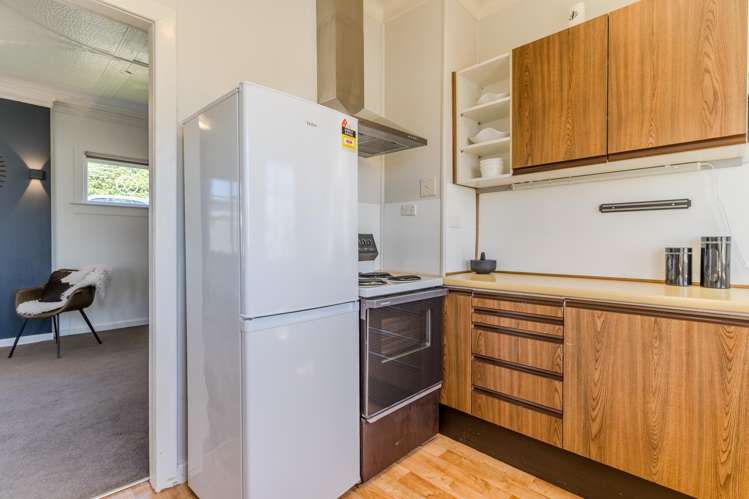 2 Victoria Road Tainui_7